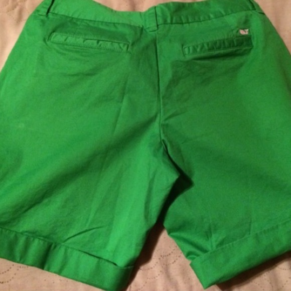 Vineyard vines shorts - Picture 3 of 4